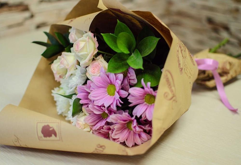 Букет цветов из: Розы и Хризантемы в Русском Камешкире