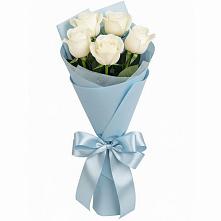 Букет 5 Белых роз Проуд в Русском Камешкире
