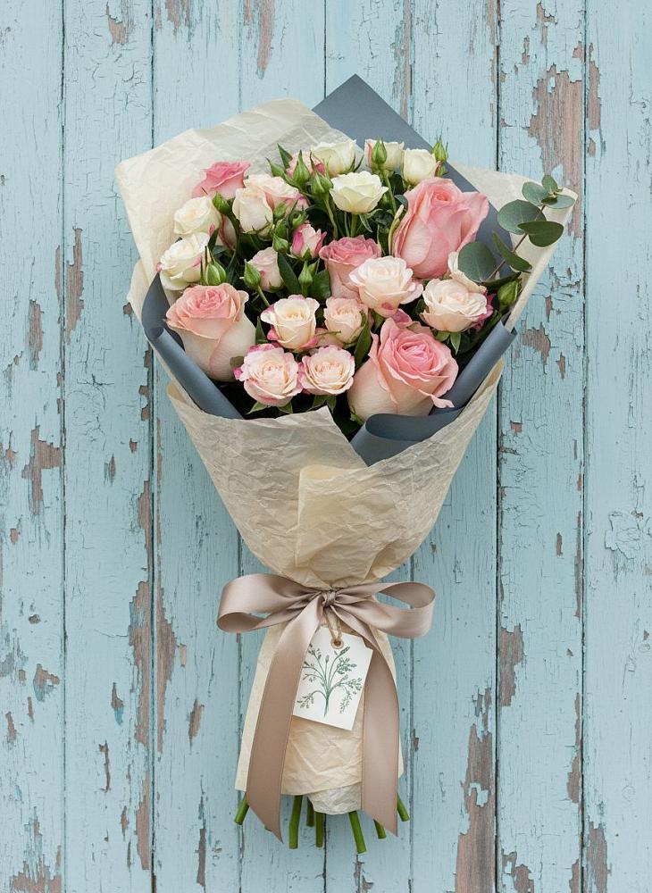 Букет цветов из: Розы в Русском Камешкире