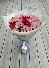 Букет цветов из:  Альстромерии в Русском Камешкире
