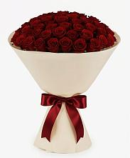 Букет 101 Бордовая роза Блэк Бакарра в Русском Камешкире