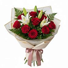 Букет цветов из:  Лилии и Розы в Русском Камешкире