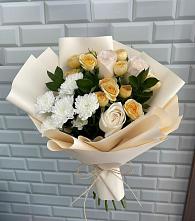 Букет цветов из:  Розы и Хризантемы в Русском Камешкире