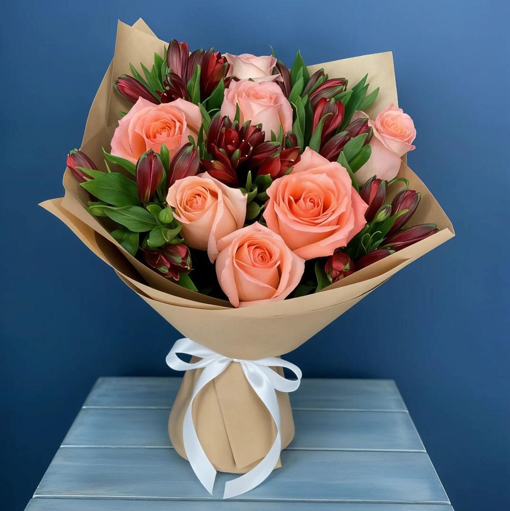 Букет цветов из: Розы и Альстромерии в Русском Камешкире