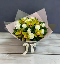 Букет цветов из:  Орхидеи и Розы в Русском Камешкире