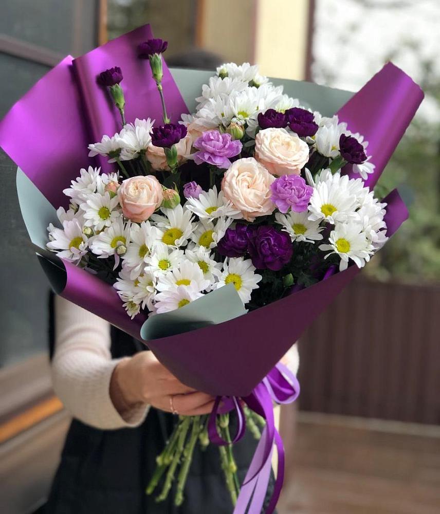 Букет цветов из: Хризантемы, Гвоздики и Розы в Русском Камешкире