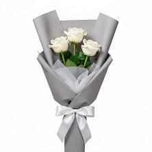 Букет 3 белые розы в Русском Камешкире