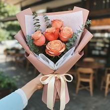 Букет цветов из:  Розы #REPLACE_PRED# Русском Камешкире