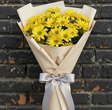 Букет цветов из:  Хризантемы #REPLACE_PRED# Русском Камешкире