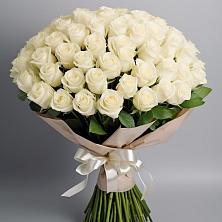 Букет 101 беля роза Белоснежка в Русском Камешкире