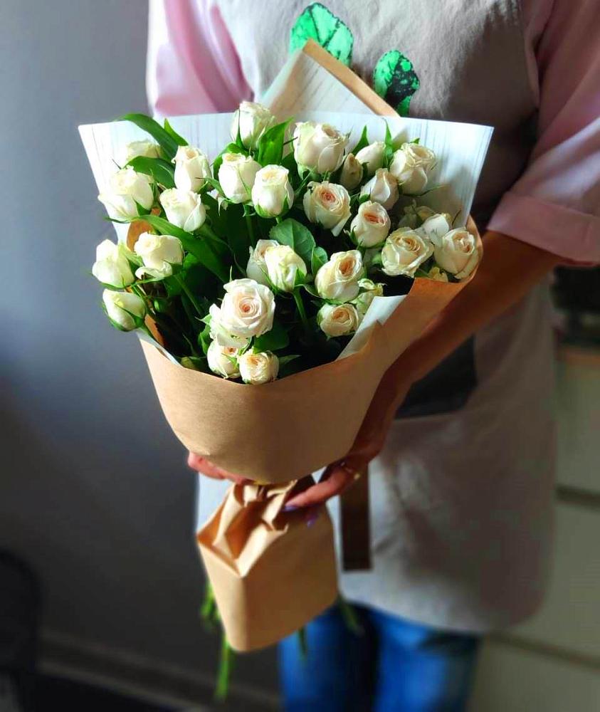 Букет цветов из: Розы в Русском Камешкире