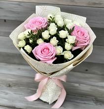 Букет цветов из:  Розы в Русском Камешкире
