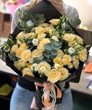 Букет птица счастья в Русском Камешкире Букет цветов из: Розы и Лизиантусы в Русском Камешкире