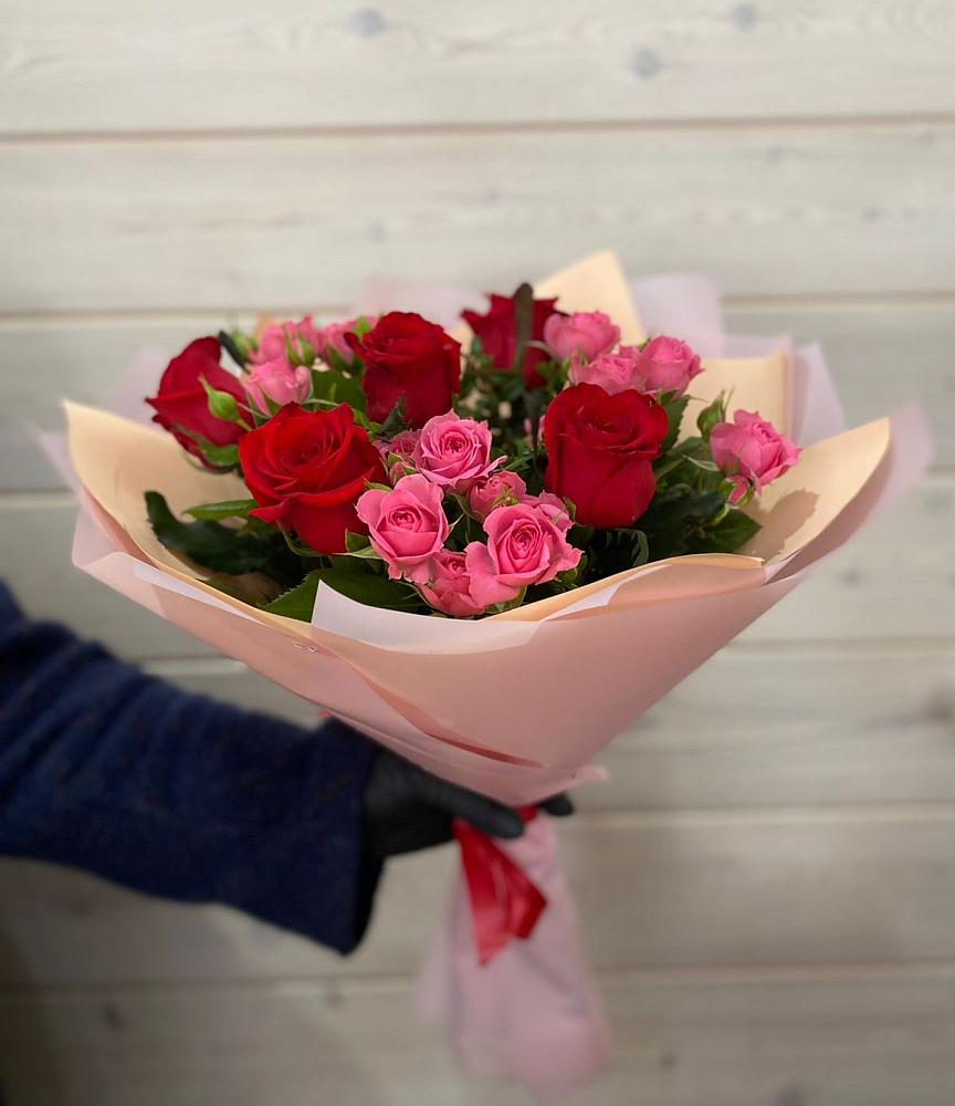 Букет цветов из: Розы в Русском Камешкире