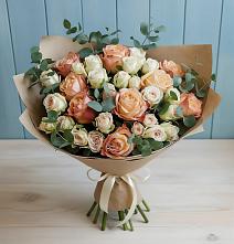 Букет цветов из:  Альстромерии и Розы #REPLACE_PRED# Русском Камешкире
