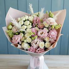 Букет цветов из:  Альстромерии и Розы в Русском Камешкире