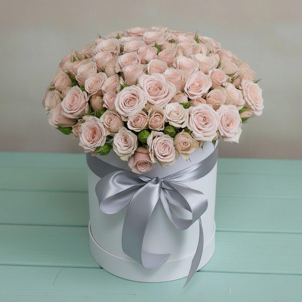 Цветочная композиция из Розы в шляпной коробке в Русском Камешкире