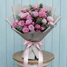 Букет цветов из:  Розы в Русском Камешкире